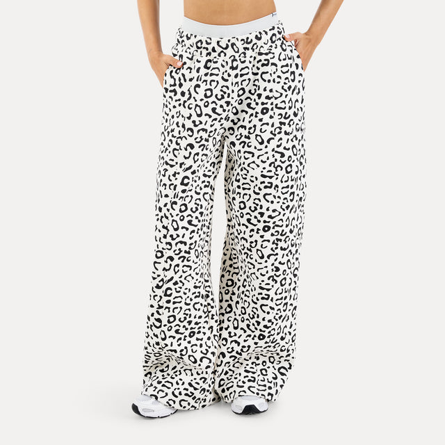 Weiß Leo
