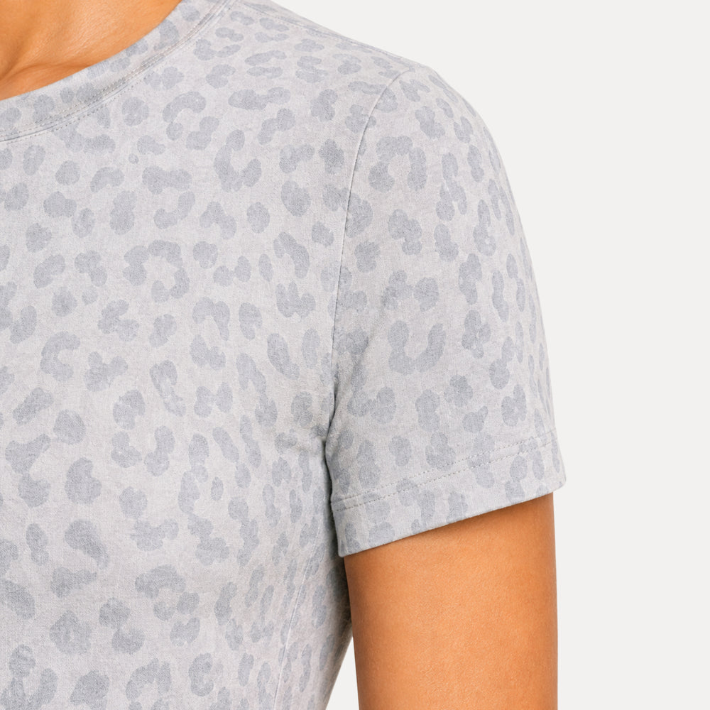 LEO T-Shirt Velvara